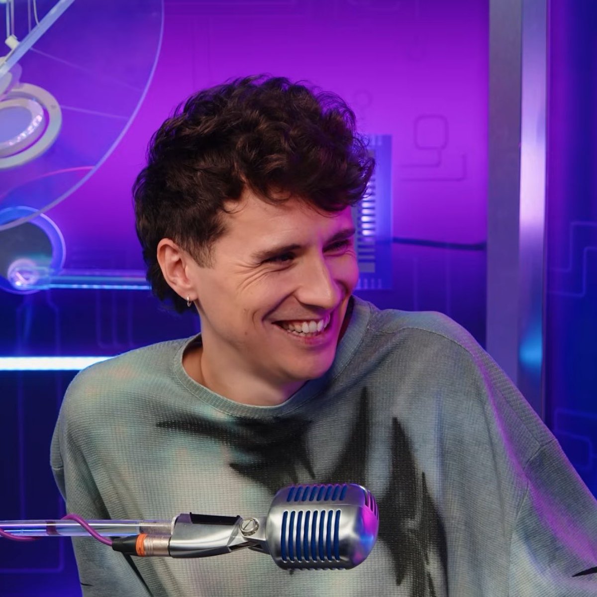 spicybraiinz's tweet photo. it’s actually crazy that we get to see them this happy every single week https://t.co/IHzz3tsYZx