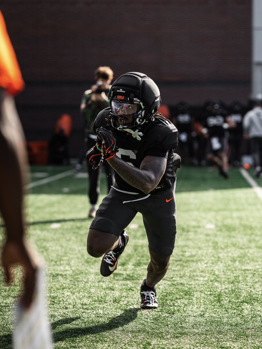 BeaverFootball's tweet photo. HBD @JabariOdoemenem 🎈 https://t.co/Xxq2ygGoI1