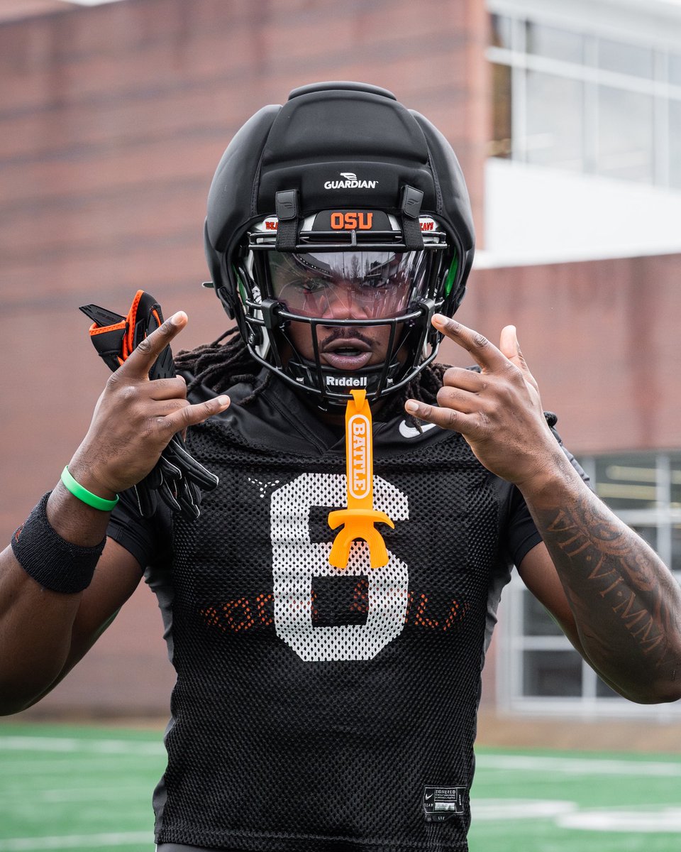 BeaverFootball's tweet photo. HBD @JabariOdoemenem 🎈 https://t.co/Xxq2ygGoI1