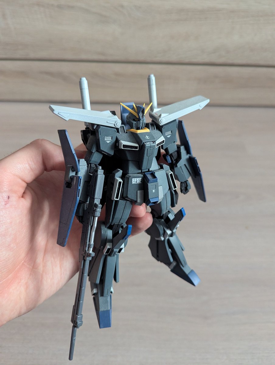 Perpy_pla's tweet photo. @SayaDoesStuff I tried doing the same but couldn't achieve a look I was satisfied with. Settled on just turning the elbow 90° using a peg into the policap of the forearm. Was my second project after getting a airbrush so the painting was more of a focus. Also widened the hips (too much lol) https://t.co/oN67ANoU3C