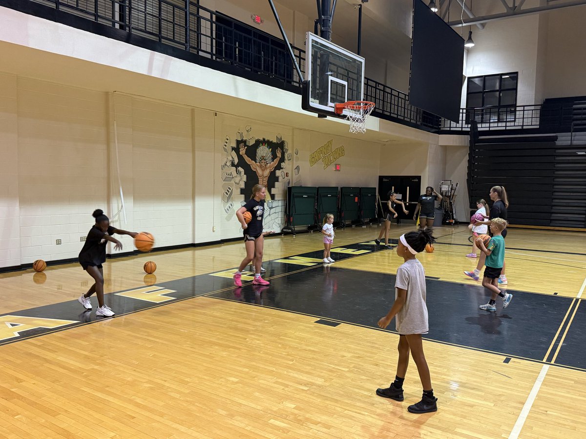 GaffneyGBB's tweet photo. Back to work we go. 

7:00 AM lift ✅ 
Day 1 of Youth Camp ✅ 

#DAES https://t.co/Lv1EQKcWKl