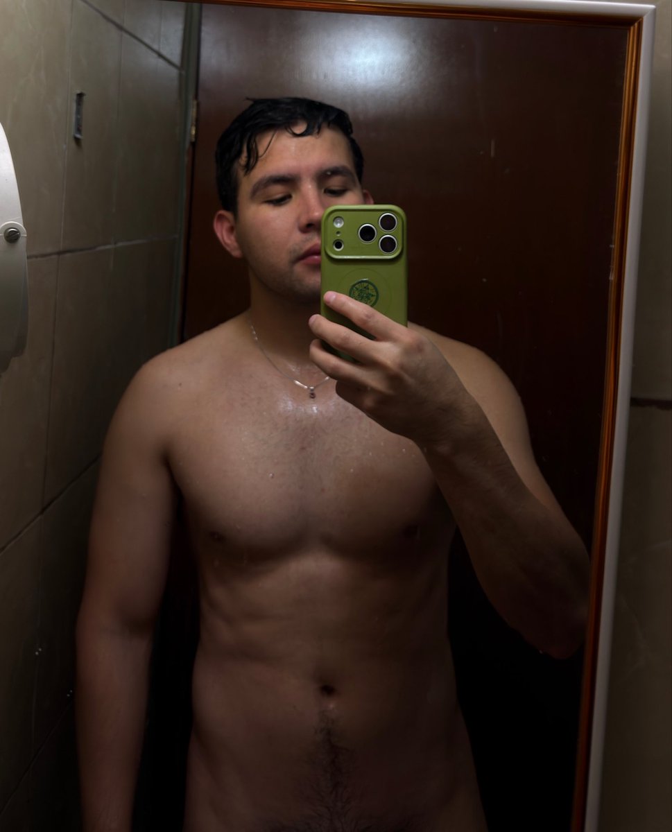 aleexbgzz tweet picture
