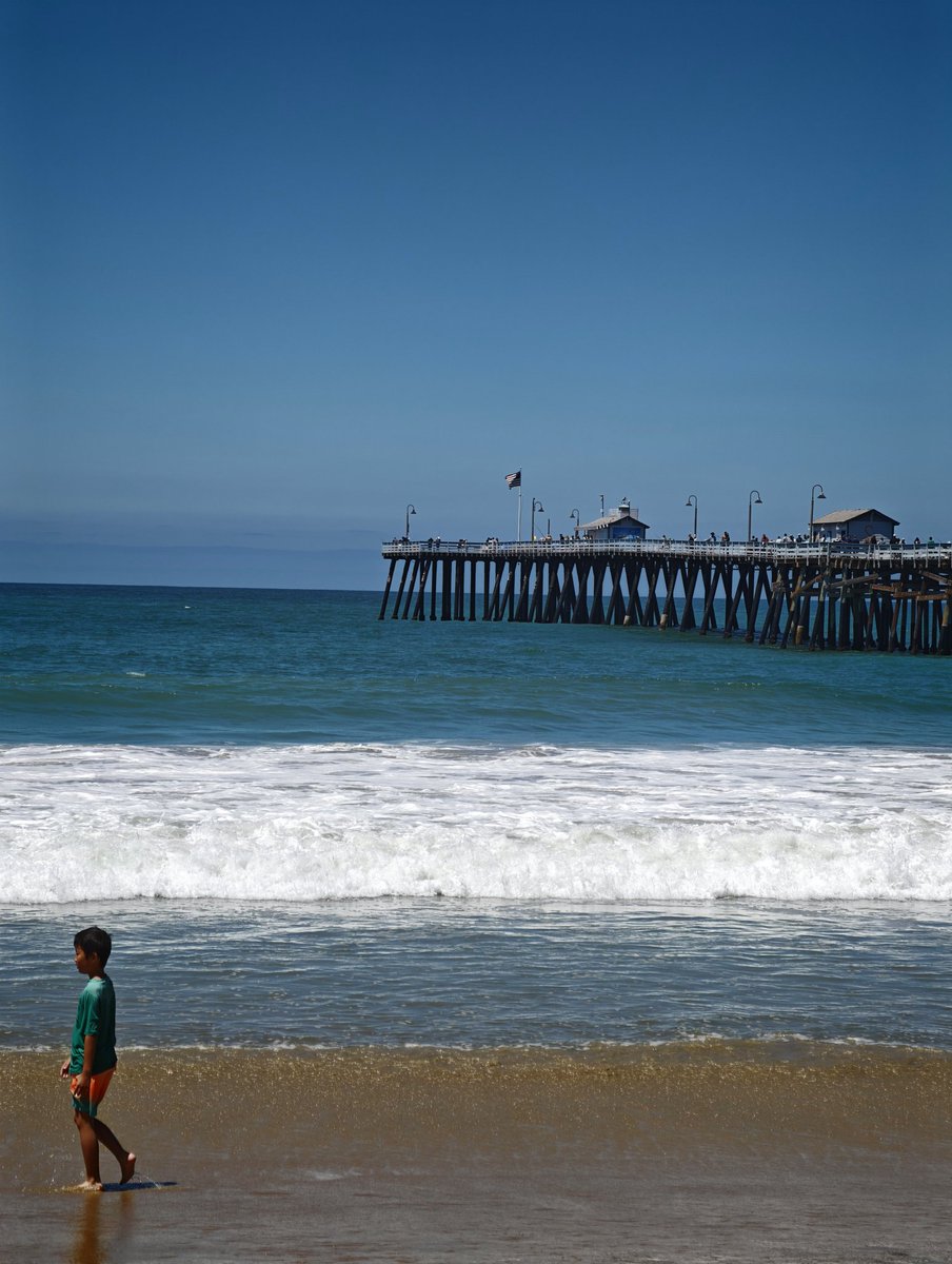 LongGao9's tweet photo. Look at this sea, in California. https://t.co/N3WxHmZPjM