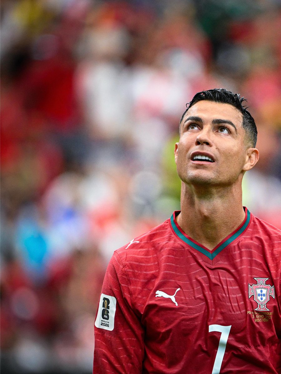 NoodleHairCR7's tweet photo. No player can ever make me feel about the game as this man has

I will always love you Cristiano 🐐 https://t.co/2zNWeBX29d