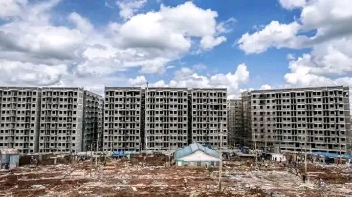 filipelouta's tweet photo. Kibera Affordable Housing Project is taking shape nicely, marking a major step towards providing modern, decent, and affordable homes for residents. 🏘️🇰🇪 https://t.co/jskeWgQfiy