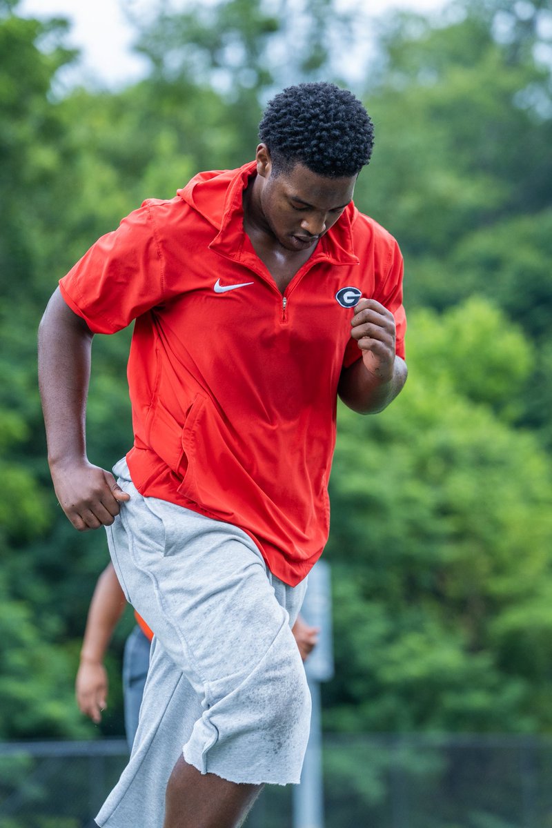 Dylan9kk's tweet photo. Been on a different type of run, I got so much to prove this season.. https://t.co/JXRfw3hxNC