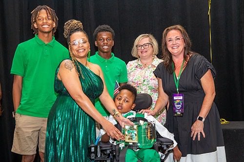 UMDF's tweet photo. UMDF was proud to award this year’s Stanley A. Davis Leadership Award to #mito mom, Aneesa. As a mother navigating #TK2d alongside her son Jeremiah, she has turned personal moments into a source of hope for others. Watch Aneesa’s acceptance speech: https://t.co/RP7QbhyHLK https://t.co/7dxa3a2vza