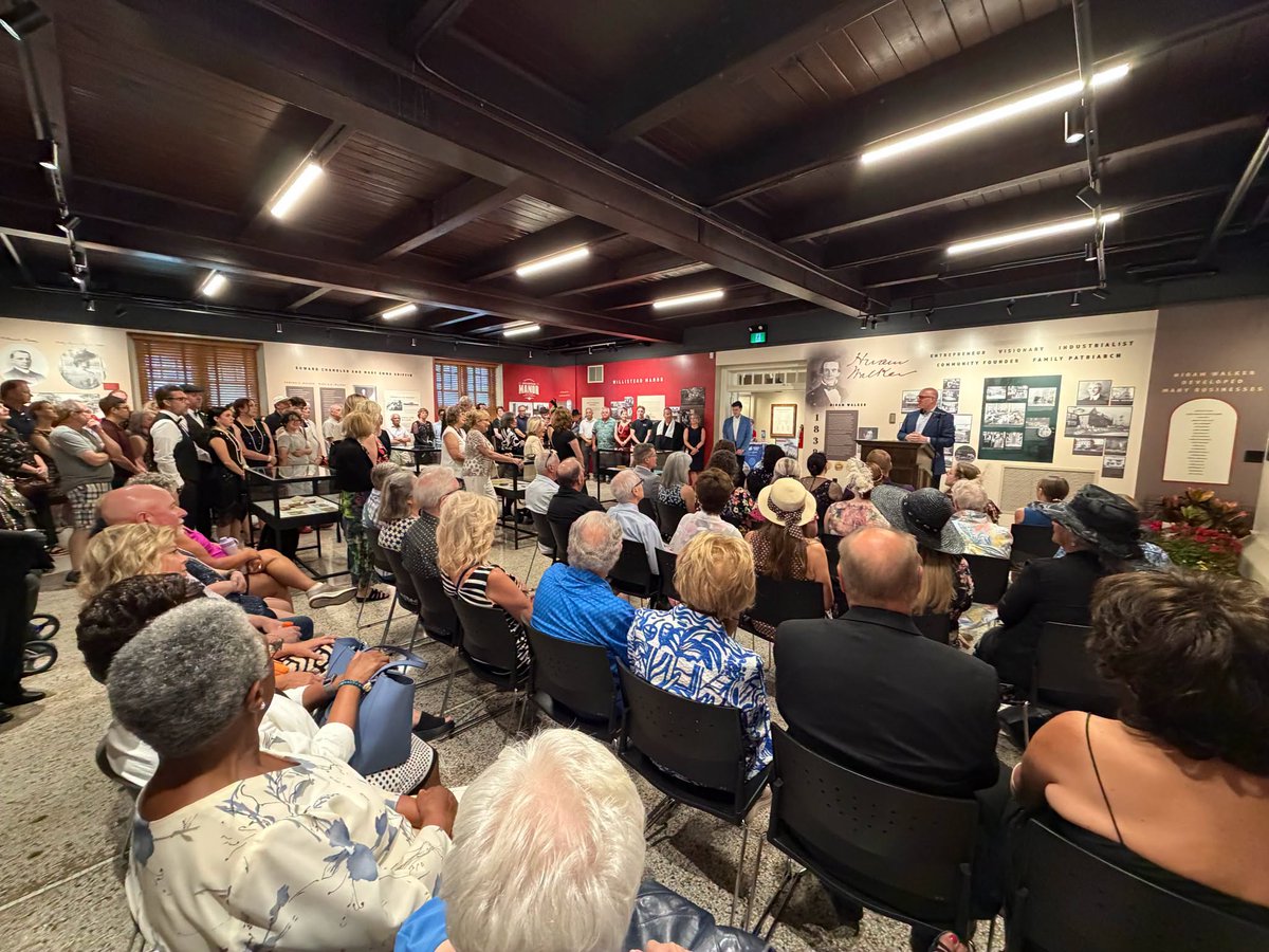 CityWindsorON's tweet photo. Mayor Dilkens and guests unveiled restoration work and the expansion of the Coach House Historical Exhibition at Willistead Park this past weekend. Learn about Hiram Walker’s 210th birthday, July summer tours, and a new special heritage brew here: https://t.co/yQgPtBBP71 https://t.co/AqqSm8e2rX