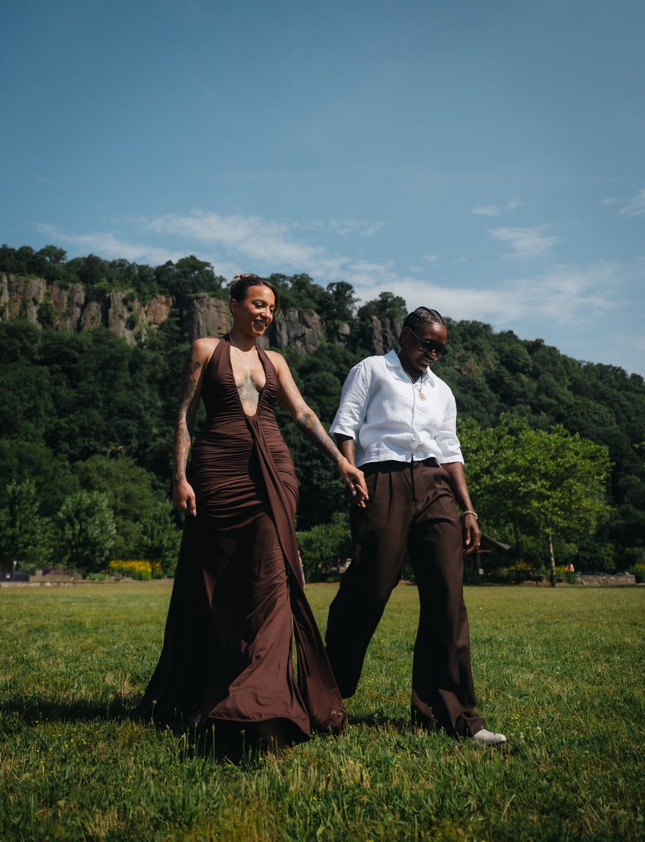 Chocolateluz's tweet photo. We met July 4th 2021 
July 4th 2026. 5 years. no better way to celebrate our anniversary other than asking her to be my wife.  This my fiancee 🎆🎇 https://t.co/Db0ytsRjdl