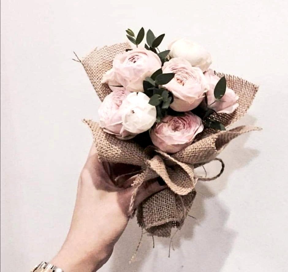 Reemie95's tweet photo. @20engineer20 مساء الورد والياسمين https://t.co/NgBvn5SjD0