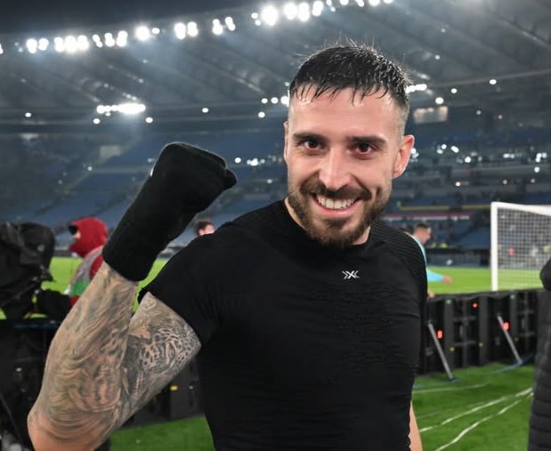 MaldiniL6m's tweet photo. #Lazio president Claudio Lotito's green light is still missing. Lazio are holding out for their €30m valuation. ⏳⏳  🔴

#Milan already have an agreement 🤝 on personal terms with Mario #Gila on a 5-year contract worth ~€4.5m-€5m net per season. https://t.co/UK2QW3LVtf