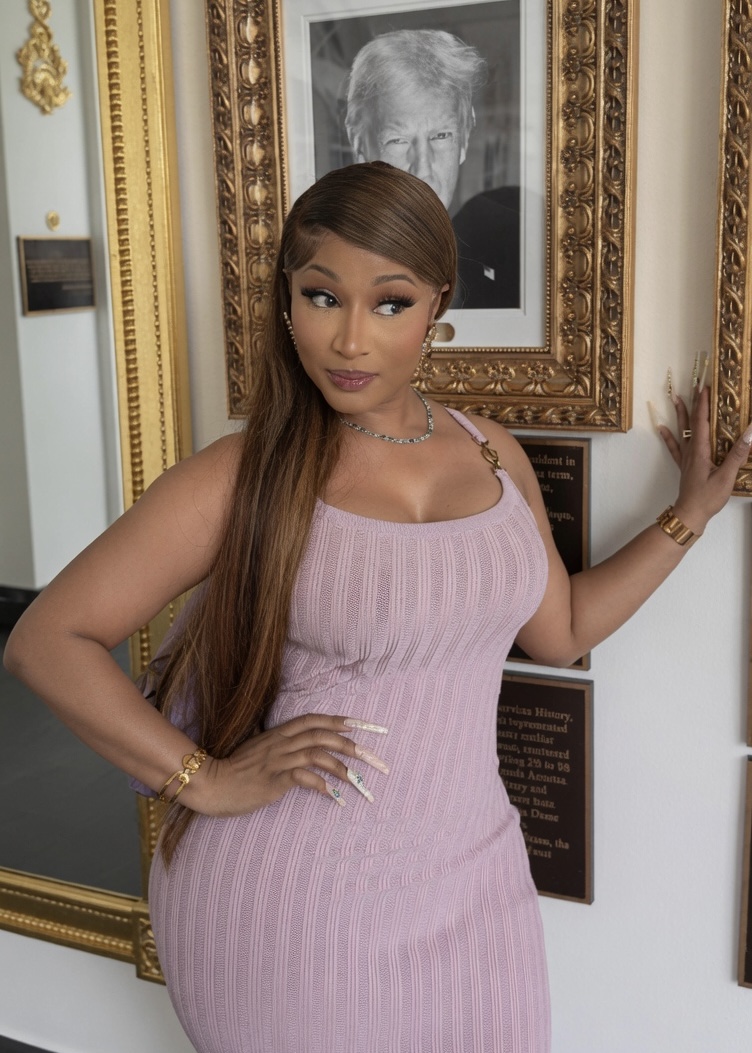 onikasnet's tweet photo. @NICKIMINAJ 🎀😍 https://t.co/5HEwtFp9KC