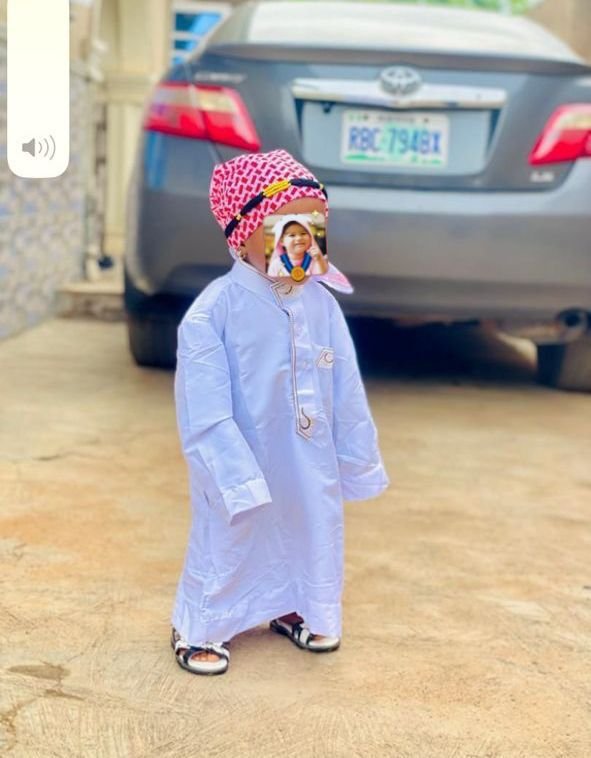 far_eey's tweet photo. Kids jalabiya with free bib
0-2yrs
9,000 https://t.co/FbAK9W6wrE