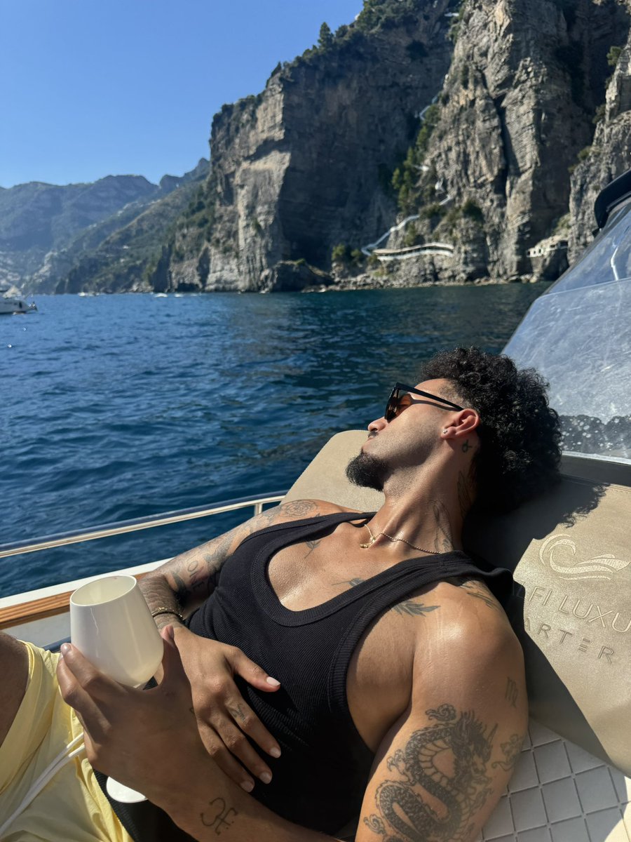 1105Ryan's tweet photo. 🛥️ https://t.co/cuq6Ifbuk7