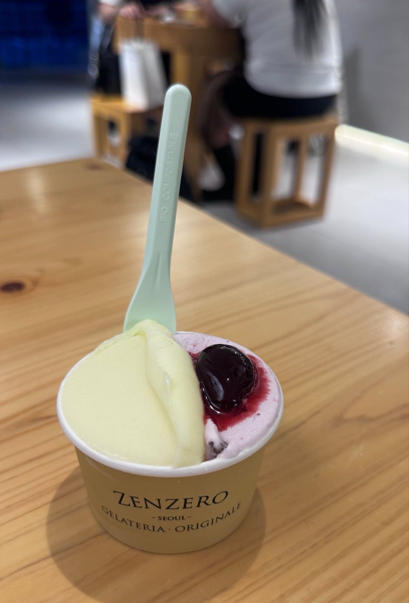 zyo0l's tweet photo. 여름이라는 증거
> 젠제로 체리쥬빌레 등 장 🍒🧑🏻‍🩰💕 https://t.co/DGrEeeBbA8