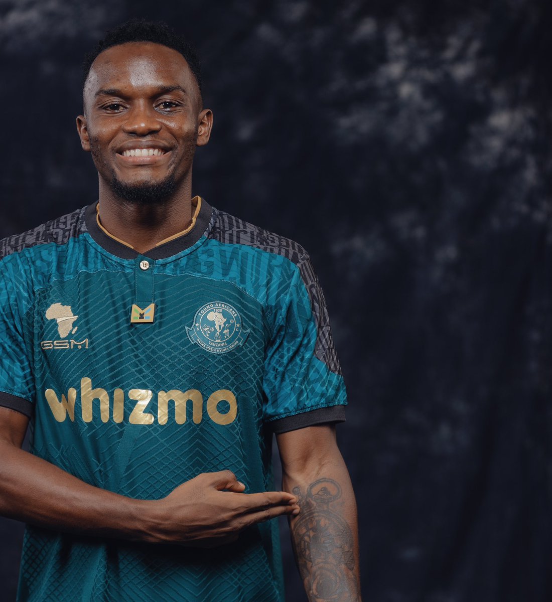 brayan_stephano's tweet photo. hakuna klabu yoyote Hapa Tanzania ambayo inaweza kumtoa Job ndani ya Yanga kwa sasa, huku akieleza kuwa taarifa zinazozunguka mitandaoni zinalenga kuleta taharuki na kuwavuruga mashabiki pamoja na uongozi wa klabu hiyo

kwa utani, Hersi alisema:
"Akiondoka Job, mimi naacha kazi. https://t.co/iH3mba1xnY