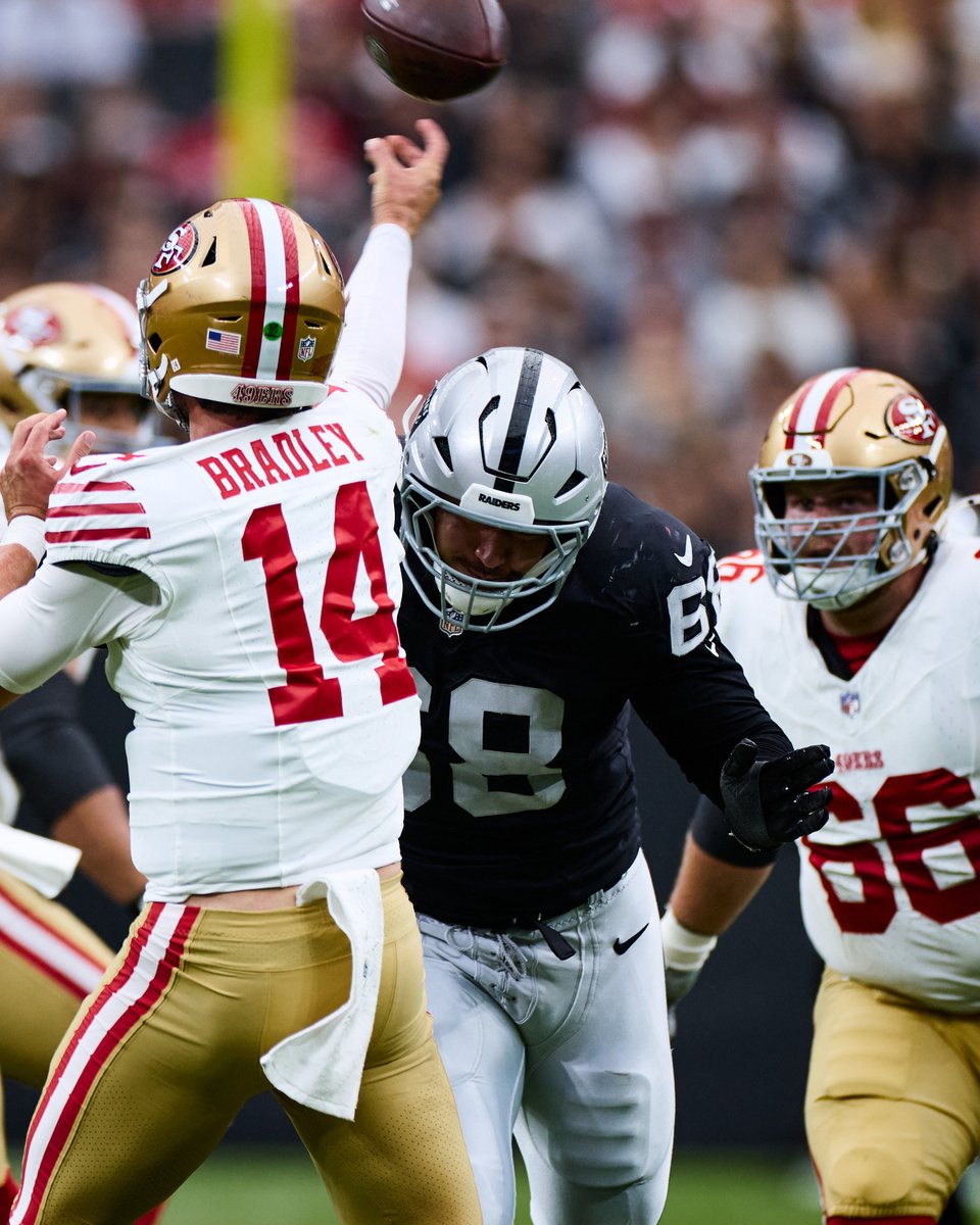 Las Vegas Raiders tweet media
