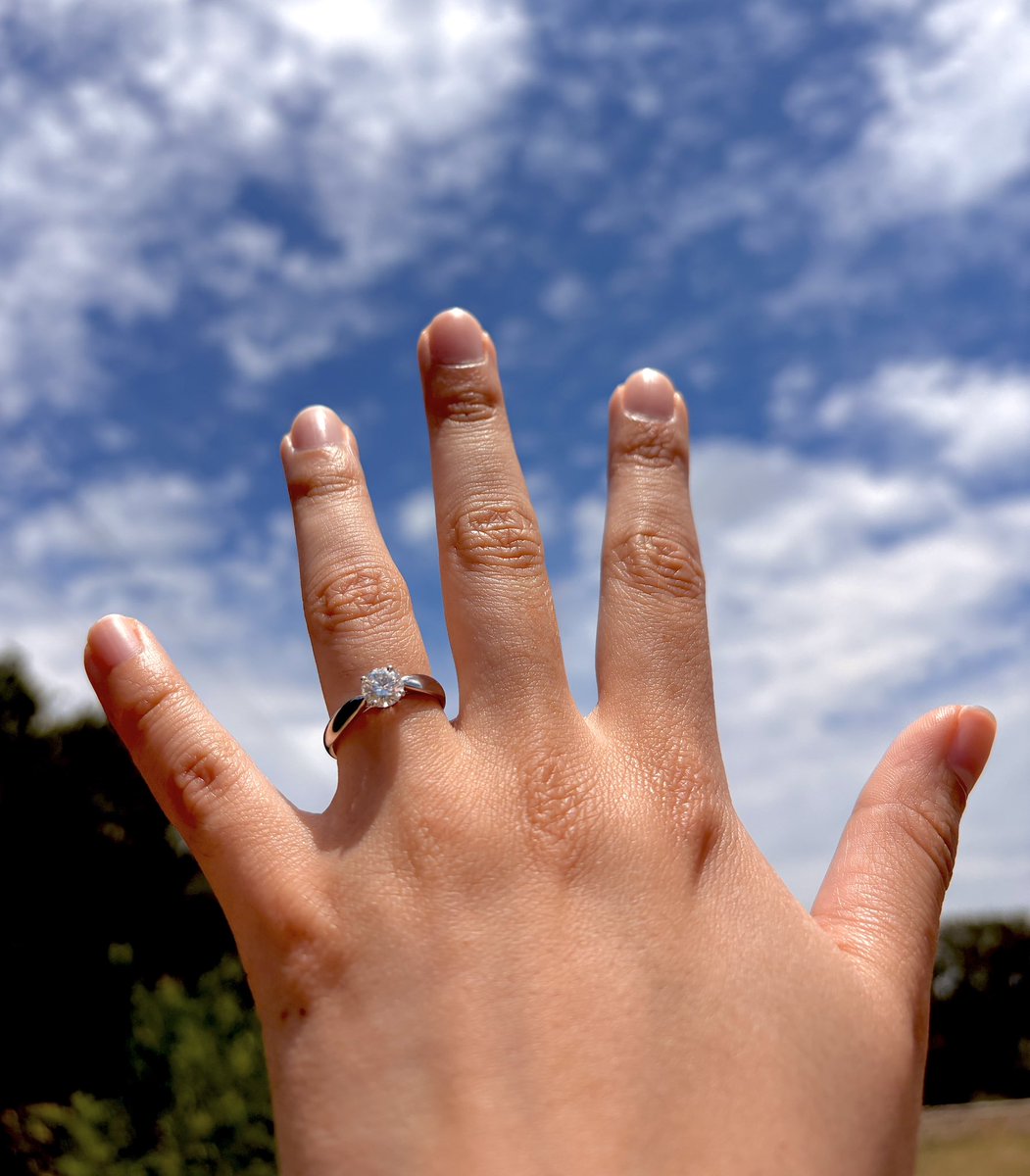 MonseStudio's tweet photo. ✨This Forth of July was pretty special cause I got engaged!!! YIPPEEEEE!!!✨

It was such a lovely surprise (my fiancé got me good) ☺️ https://t.co/SFE4ICRYjk