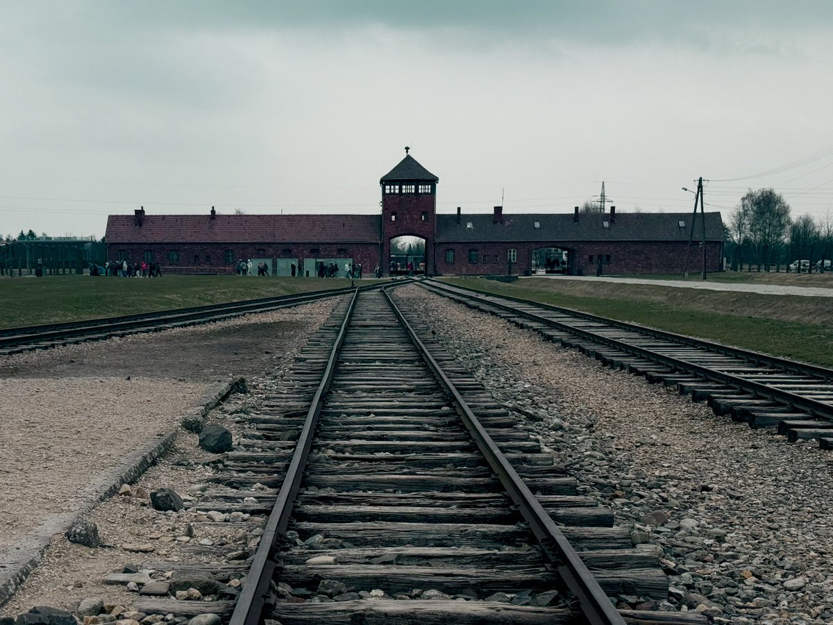 HellYeah_Ladies's tweet photo. Auschwitz last March. https://t.co/7qhW6h2ZI1