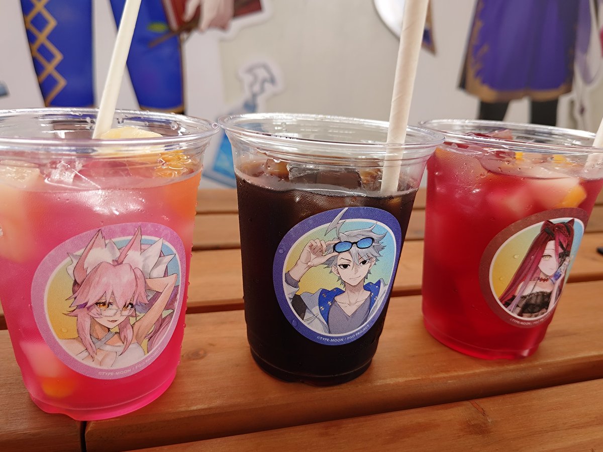 natumeblack002's tweet photo. ジャルタバーベキューちょとからかったけど、おいしかったなぁ。
かき氷も、ミルクがしっかり入ってたから、荒い氷でも最後まで食べれたし。
しかし、ドリンク５杯はやりすぎた。クランベリー？ジュースはちょっと苦くて苦手かもしれない。 https://t.co/X3LUdSBOgn