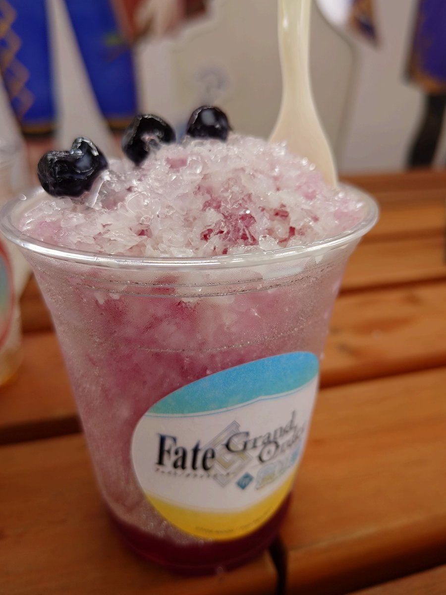 natumeblack002's tweet photo. ジャルタバーベキューちょとからかったけど、おいしかったなぁ。
かき氷も、ミルクがしっかり入ってたから、荒い氷でも最後まで食べれたし。
しかし、ドリンク５杯はやりすぎた。クランベリー？ジュースはちょっと苦くて苦手かもしれない。 https://t.co/X3LUdSBOgn