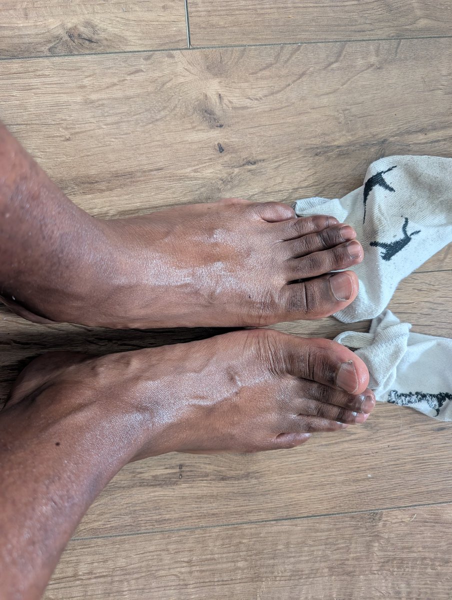 Cowboybbd's tweet photo. Working Man's Feet
#feet #sexblackman #gayguys #gay #sexblackguy https://t.co/OQx9RZxyHw