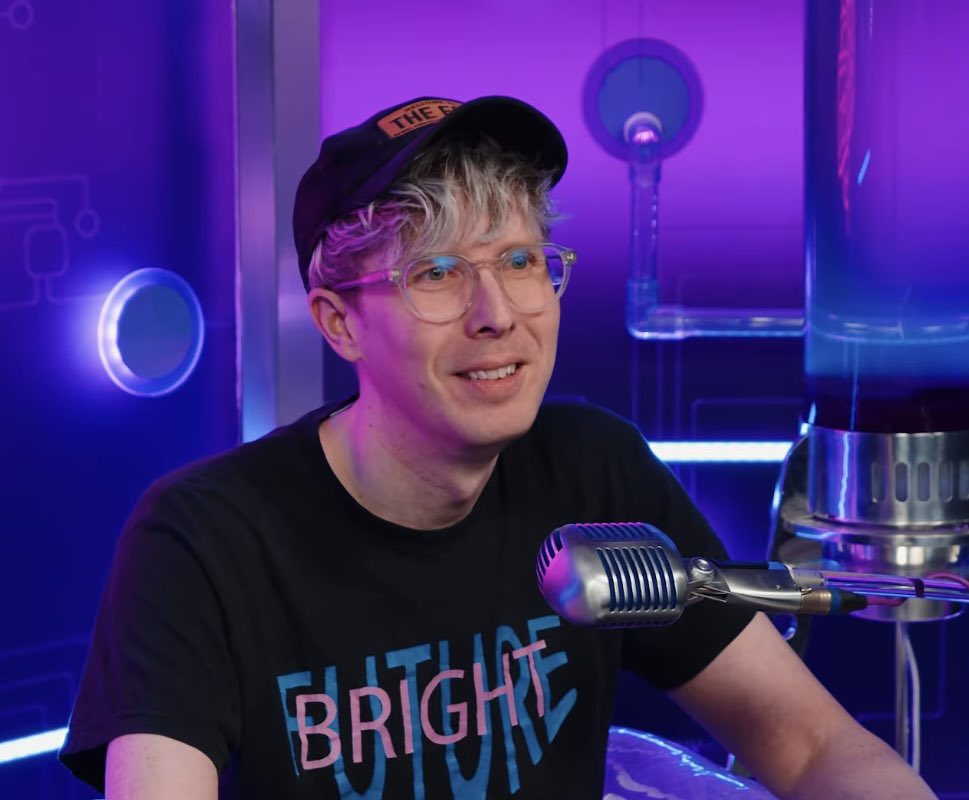 applecardss's tweet photo. Phil in glasses I’ll love you forever https://t.co/0pwNbm7zFA