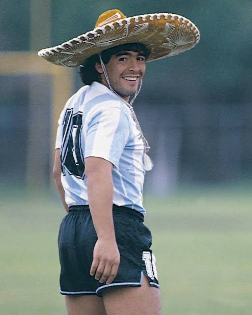 15_Andreh's tweet photo. @waifudeboca Te quiero mucho amigo argentino, a ti y a tu país, tengo amigos argentinos q se mudaron a México y se volvieron muy cercanos a mi, me enamoraron del país sin siquiera yo haber estado en el, pero por culpa de redes, se odian, cuando en la vida real esa rivalidad nunca existio https://t.co/VNQgAkQ9VO