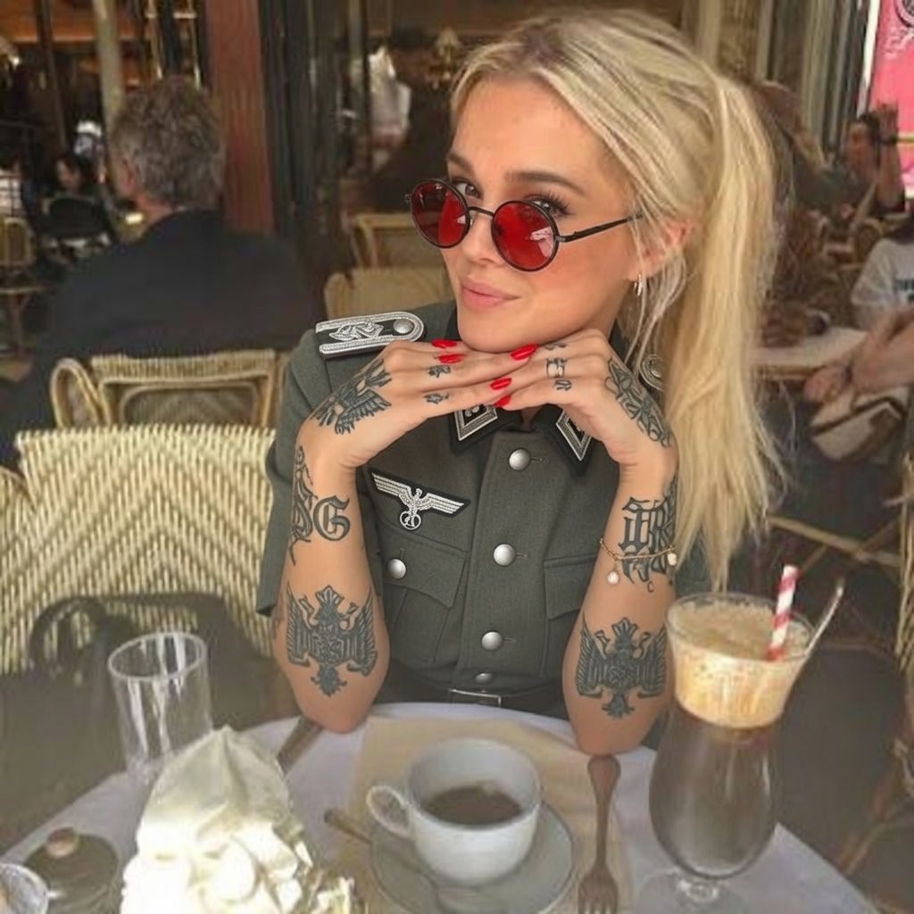 angelgod32's tweet photo. #NewProfilePic #livvydunne #NaziPride #AmericanNationalism #AmericanNazi #NaziNationalism #WhitePower #WhitePride #OnlyWhiteLifeMatter #PerfectWoman https://t.co/AjZz3TJABu