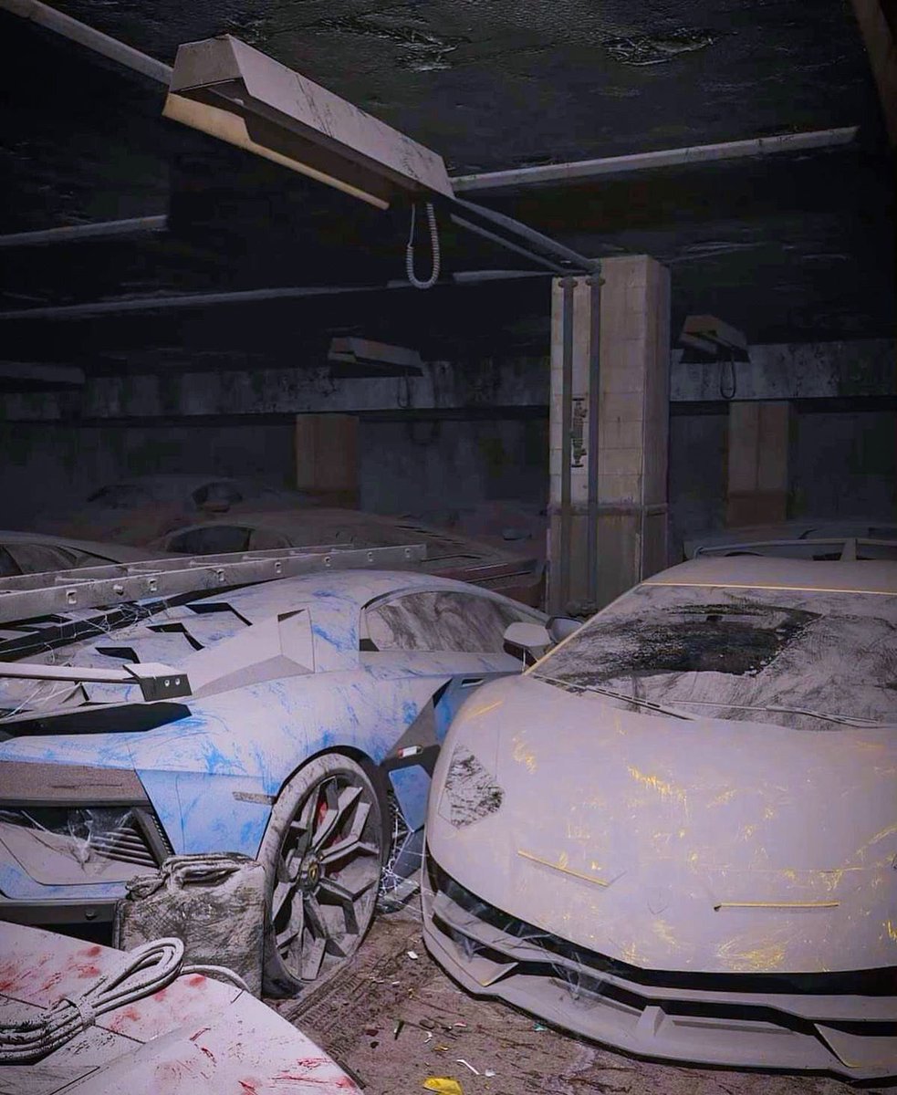 1hotspot247's tweet photo. Mexicans are super rich.... This abandoned garage was discovered in Los Angeles, USA. It reportedly belonged to a Mexican man named Miguel "El Güero," who lived in LA for a period while running his business.
When he was preparing to return to Mexico, he couldn't take all of https://t.co/eFUjBXo8VZ