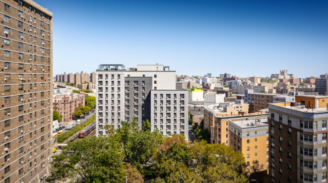 sourcemamdani's tweet photo. 🚨BREAKING: Zohran Mamdani has officially launched a massive $225M development in the South Bronx, creating 300+ affordable homes that combine housing with a new public health clinic. https://t.co/auBxAggggu