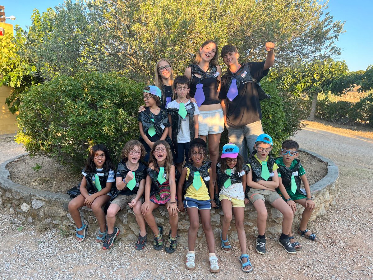 hemofilia_cat's tweet photo. Avui dia d estratègia fem el sopar de tribus a @hemofilia_cat  Qui soparà millor?
Sabrem sopar sense forquilla i ganivet??
Ara ho sabrem!!
@HemostasiaStPau
@Hemato_Vhebron @SJDbarcelona_ca
@ponciynuria
@rakelmaclo
@salut https://t.co/XMUXP8sSXM
