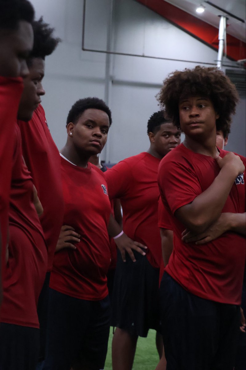 MarionPatriotFB's tweet photo. back to the basics 💪🏽 #RepTheM. Photos by https://t.co/sMkJdNQcAV Media https://t.co/Jrfxtp1W1F
