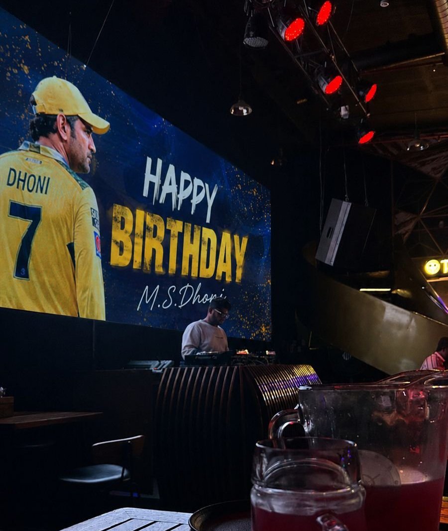 Tha_ughts's tweet photo. celebrating THALA day in style.🔥

#HappyBirthdayDhoni https://t.co/xawhOdClW0