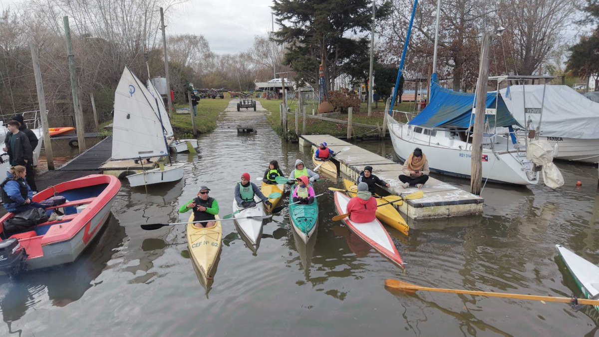 MarioSeccoOK's tweet photo. NÁUTICO SIGUE CRECIENDO💪

✅Acompañamos al club Náutico en la inauguración de su nueva guardería para embarcaciones.

Este espacio servirá para albergar kayaks, varios de ellos pertenecientes a las escuelas deportivas municipales. Además, mejora las condiciones para el desarrollo de actividades náuticas articuladas entre la institución, el Municipio y el CEF 62.

Recordamos que en el Club Náutico funcionan las escuelas municipales de remo, vela y canotaje. Si querés ser parte o conocer más sobre estas propuestas podés consultar al 4695304.📲