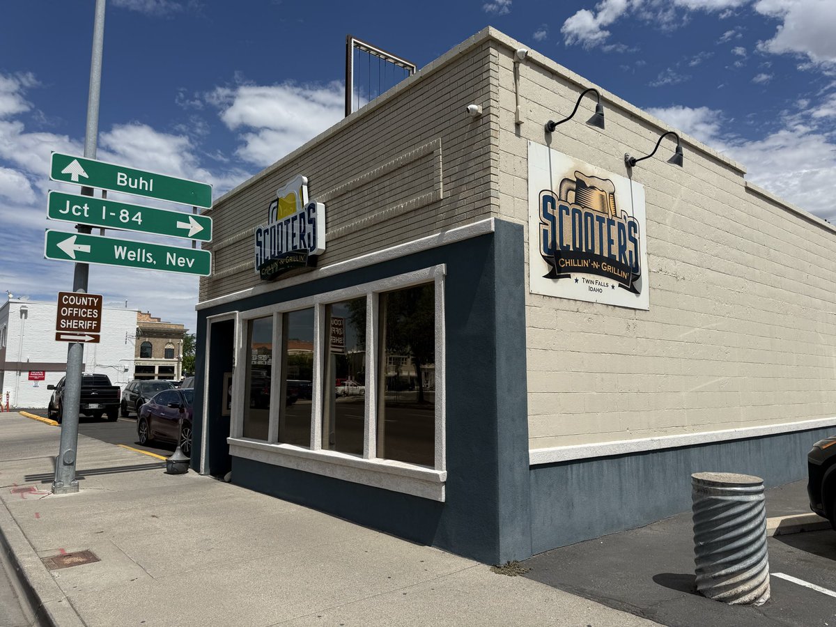 johnn_Shift4's tweet photo. Scooters Chillin &amp; Grillin in Twin Falls, ID is finishing the remodel and opening very soon!
They had @Shift4 install the #Shift4Dine https://t.co/ahKXF1nXGV