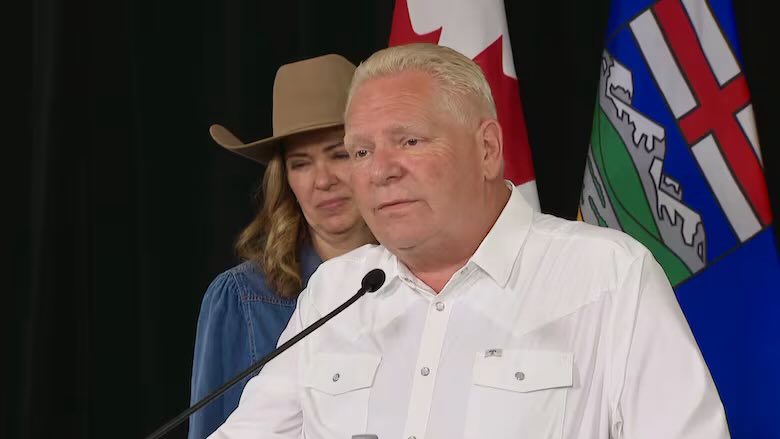 DimitrisSoudas's tweet photo. Le projet Northern Shield Energy Corridor, présenté par Doug Ford et Danielle Smith, relierait l’Alberta aux raffineries de Sarnia sur 3 300 km, sans passer par les États-Unis. Pour l’Ontario, cela veut dire des investissements majeurs, des emplois bien rémunérés, plus d’activité industrielle, une sécurité énergétique renforcée et un rôle central dans l’économie canadienne de demain.

Et le Québec, dans tout ça?

Voulons-nous aussi créer de la richesse? Des emplois de qualité? De la prospérité? Ou allons-nous encore regarder les autres bâtir pendant que nous débattons?

La vraie question n’est pas seulement énergétique.

C’est une question d’ambition économique.