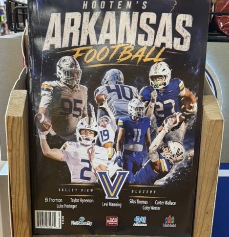 ArkRecuriting94's tweet photo. Check it out Hog commit Eli Thornton is on this cover of Hooten’s!!!

Photo is courtesy of @seanasu2000 https://t.co/ooZplUQwDG