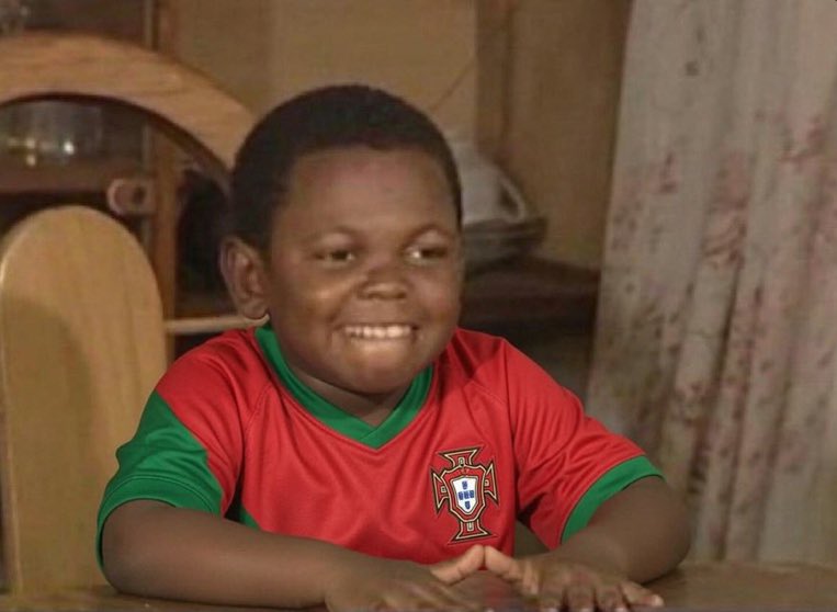 zeromind1_'s tweet photo. If Spain wins, Cristiano remains Cristiano. If Portugal wins, we send 8 Barcelona players home. https://t.co/VeSdPNBUD3