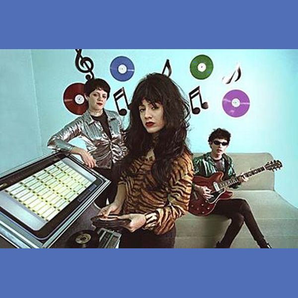 DeadBeatRecords's tweet photo. Subsonics- Follow Me Down CD in stock now: https://t.co/0SAJcRIqRX .   #subsonics #deadbeatrecords #deadbeatrecordsmailorder #deadbeatrecordsandmailorder https://t.co/sjVEcYoifp