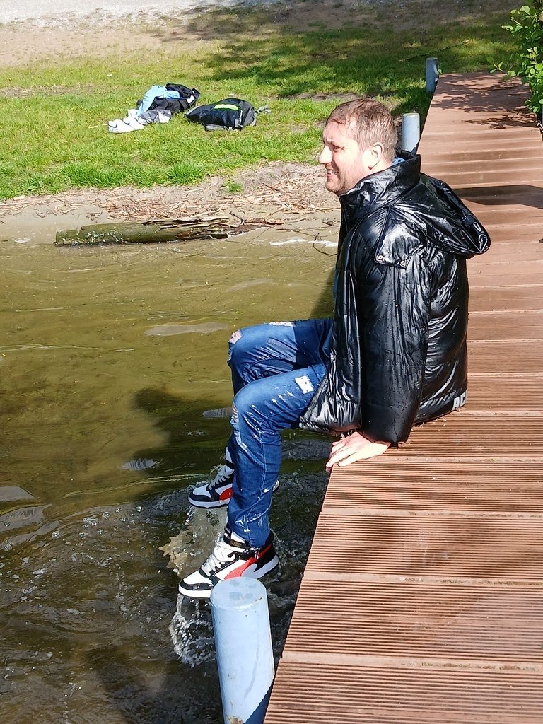NickWetlook's tweet photo. Anbaden 2025 #anbaden #wetlook #wetclothes #nasseklamotten #nickwetlook #klamottenbaden #swimmingfullyclothed #wetfun https://t.co/6KY7aUFOvI