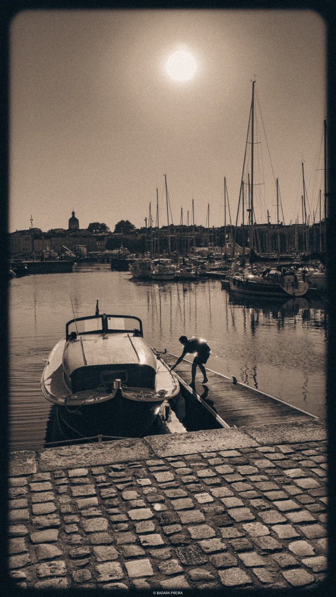 bdrpreira's tweet photo. This photo is from today but looks old

#lightroom  #streetphotography https://t.co/l5JhcRSt1s
