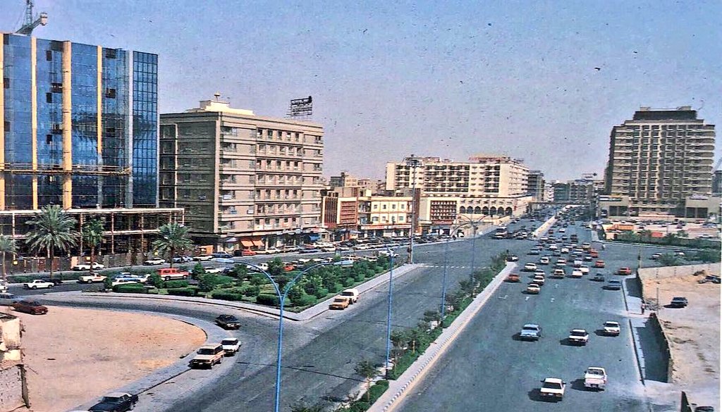 ashiq_almadi's tweet photo. #الرياض عام ١٩٨٧م
ماهو اسم هذا الميدان الشارع؟ https://t.co/Y4Gzr14sYt