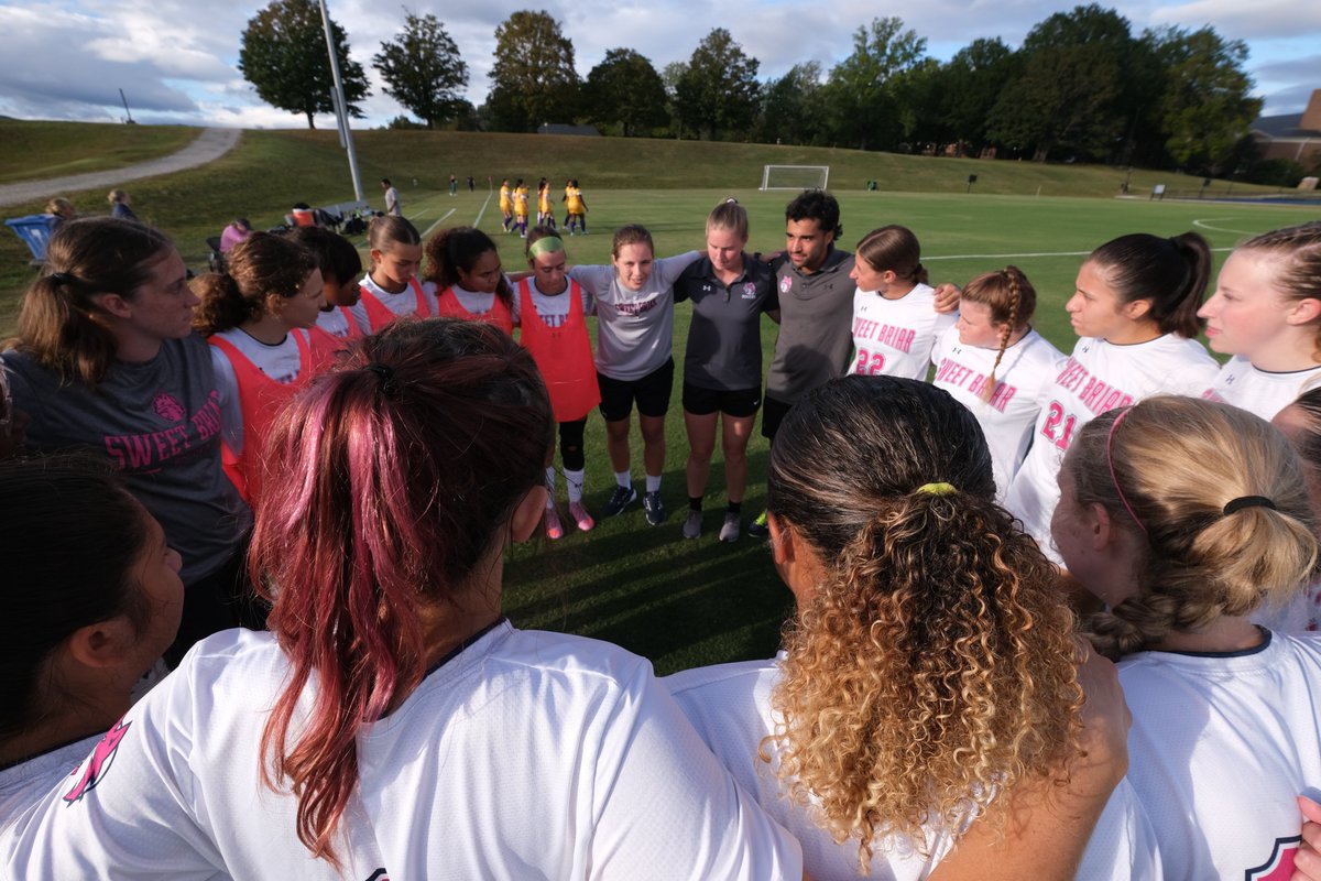 SBCvixens's tweet photo. Sweet Briar is currently accepting nominations for its 2026 Athletics &amp; Riding Hall of Fame inductee class!

To submit a nomination, click here ⬇️⬇️⬇️

🔗: https://t.co/XjTyaWnweo

#upupsweet x #vixenFIERCE x #PASSION https://t.co/ffhon1uT5P