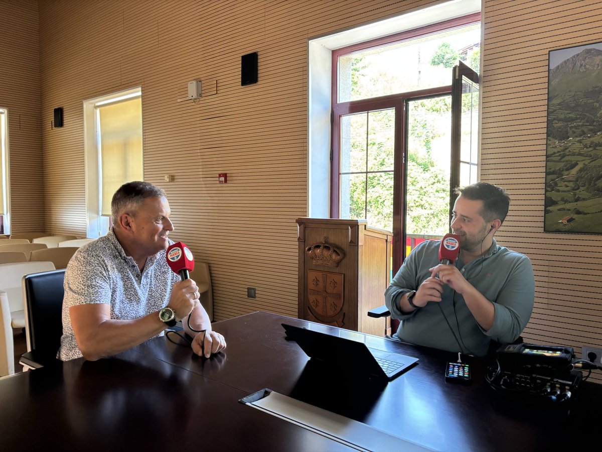 RMarcaAsturias's tweet photo. 🎧 #DMA con @Gabri_Gallego13 desde Morcín
🔵 Tertulia veraniega con Puma Rodríguez y Antonio Méndez
🏋️♂️ El Oviedo inicia su pretemporada
☀️ Se inaugura la Playa Verde de Luis Enrique
🗣️ Charlamos con Mino, el alcalde de Morcín
➕️ Más titulares
📻 https://t.co/iF4VGhS23W https://t.co/MpBSYX1cxz