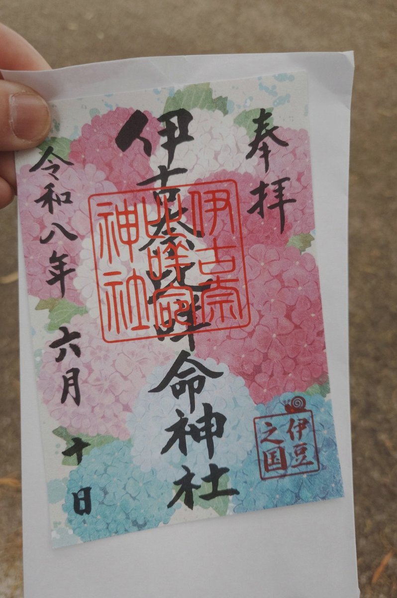 Mizgin_ars's tweet photo. 普通に恥ずかしいので今日はこのまま寝ます https://t.co/eGY1YUiA3z