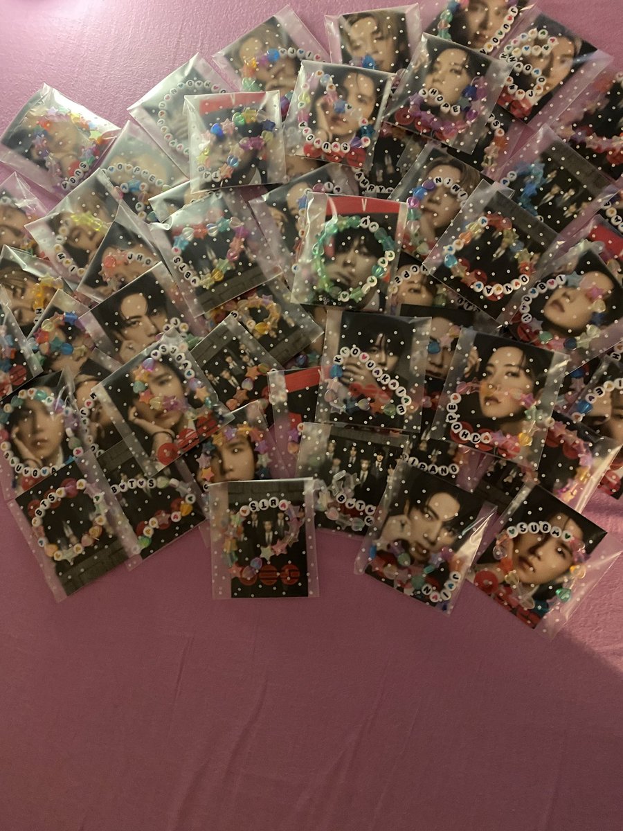 NamsUhGood's tweet photo. Finally finished part of the last minute freebies 😅#freebiesmunich #bts_arirang_munchen #munich https://t.co/yh99zAMPY0