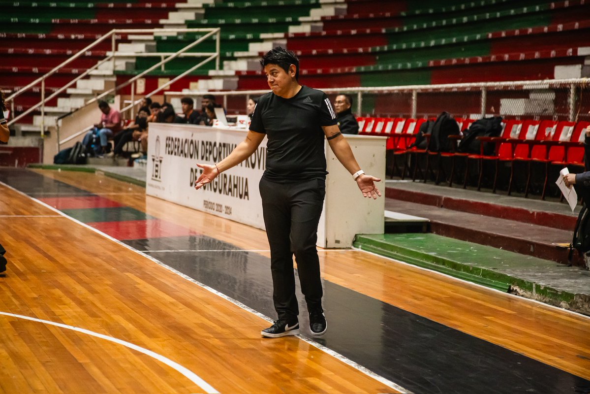 javierortp's tweet photo. El problema con la oportunidad es que siempre se disfraza de trabajo duro, la perseverancia es el trabajo duro que haces después de cansarte del trabajo duro que ya hiciste. https://t.co/tTZgstDsoi