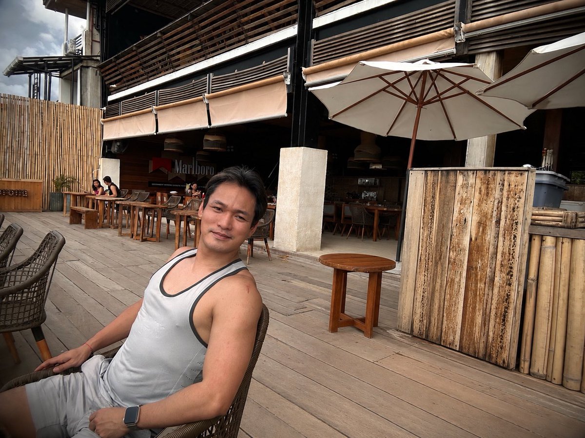 naughtyNeil27's tweet photo. ELyu
#Pinas #motivate #positivemind #posivibes #fitnessmotivation #fitspiration #ofwlife🇵🇭 #pinoyofw🇵🇭 #mydubai🇦🇪 #moreno #pinoy #ofw #pinoyofw🇵🇭🇦🇪 #fitnesslifestyle https://t.co/JGN2rs78EI