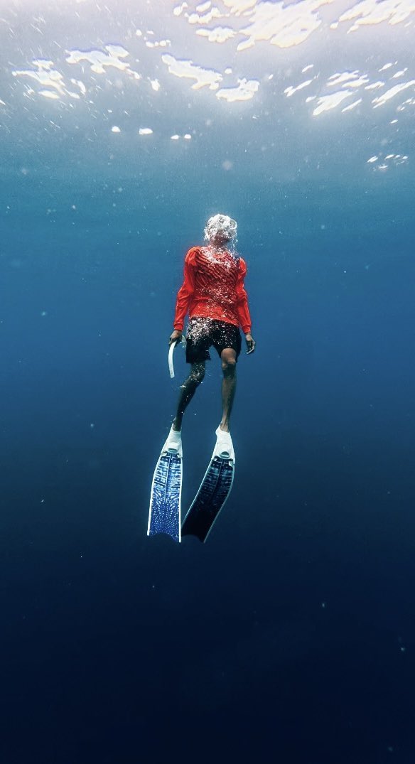Nonitzz1's tweet photo. Im Enjoying freediving now https://t.co/7cATygc7qf